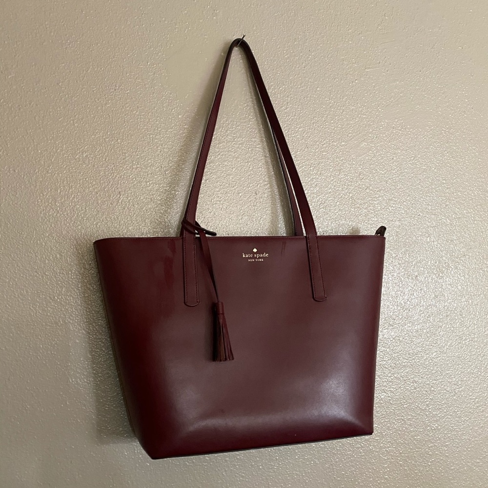 Kate Spade tote Color of the season!